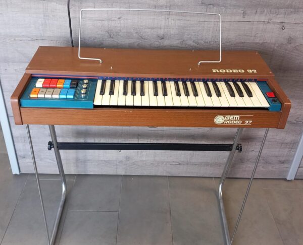 cvanlo61810354